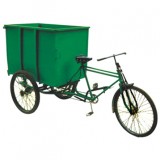 腳蹬三輪垃圾車(chē)