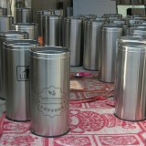 無蓋不銹鋼垃圾桶照片