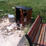 福建龍巖小區分類果皮箱形同虛設