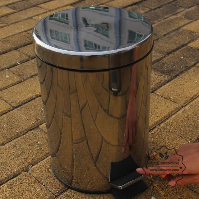 室內家用腳踏式不銹鋼垃圾桶圖片007 室內家用腳踏式不銹鋼垃圾桶圖片007