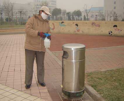 不銹鋼垃圾箱消毒