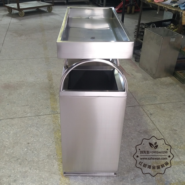 分類不銹鋼垃圾桶圖片003 分類不銹鋼垃圾桶圖片003