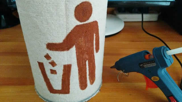 用奶粉罐手工制作分類垃圾桶圖片003 用奶粉罐手工制作分類垃圾桶圖片003